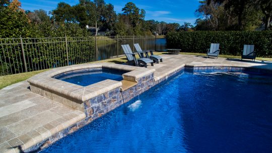 luxury pool builders